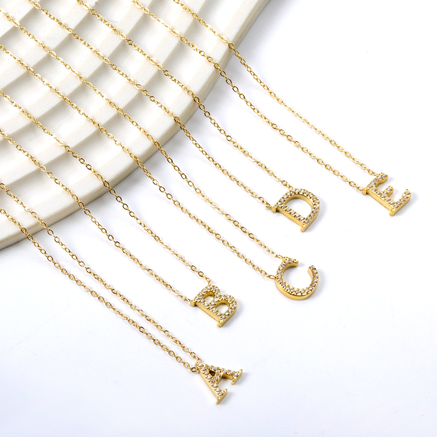 Collier initial à strass