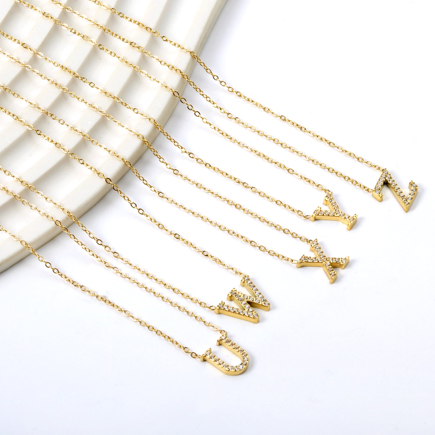 Collier initial à strass