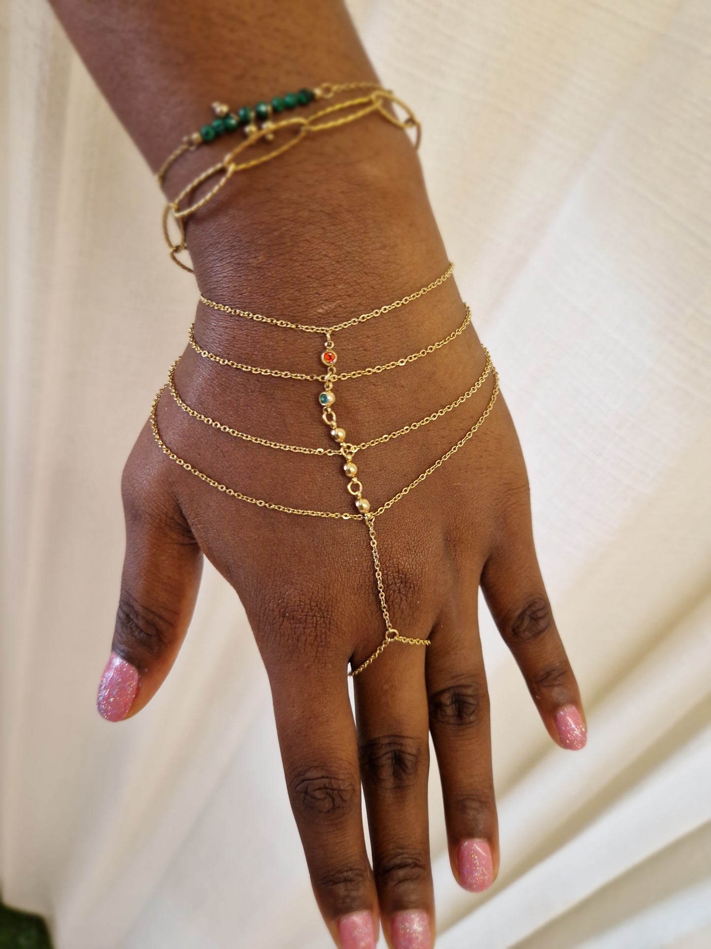 Chaine de main (bracelet)