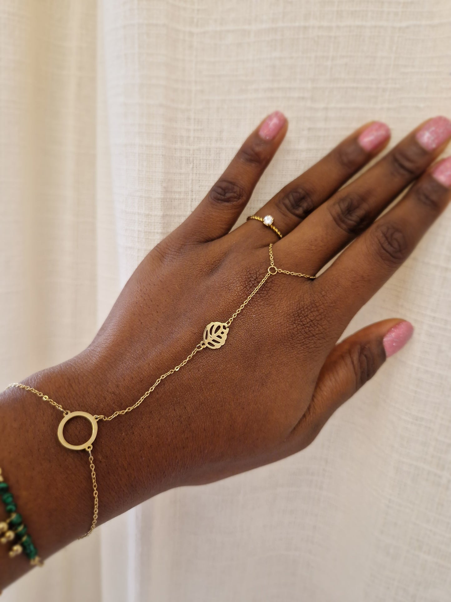 Chaine de main flora